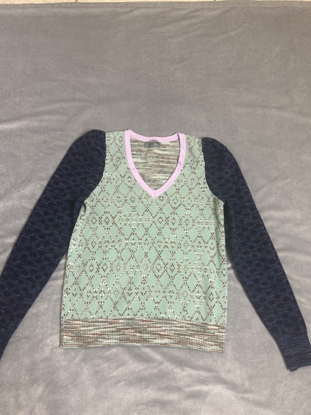 Anthropologie Mint Patterned V-Neck Sweater with Navy Sleeves and Pink Trim